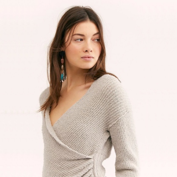 NWT FREE PEOPLE Sensual Wrap Sweater - Picture 5 of 6